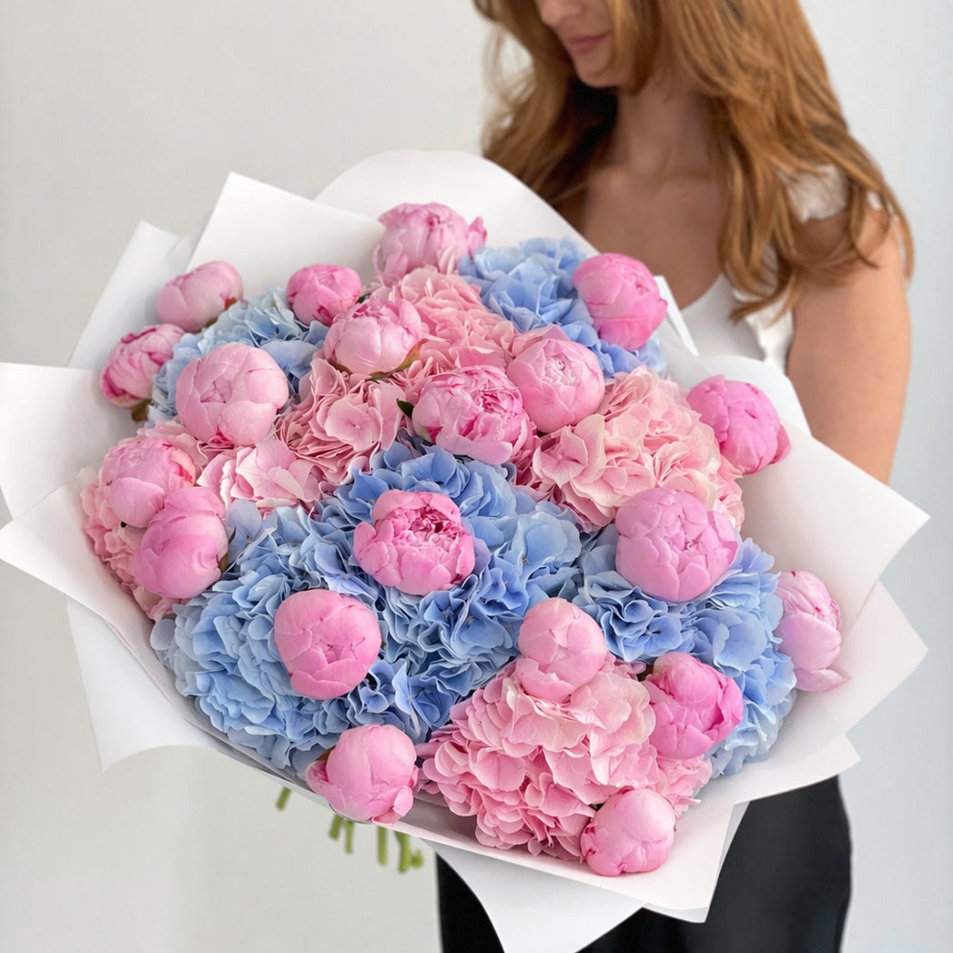 Peonies & Hydrangeas - Soft Power (Luxury Bouquet)